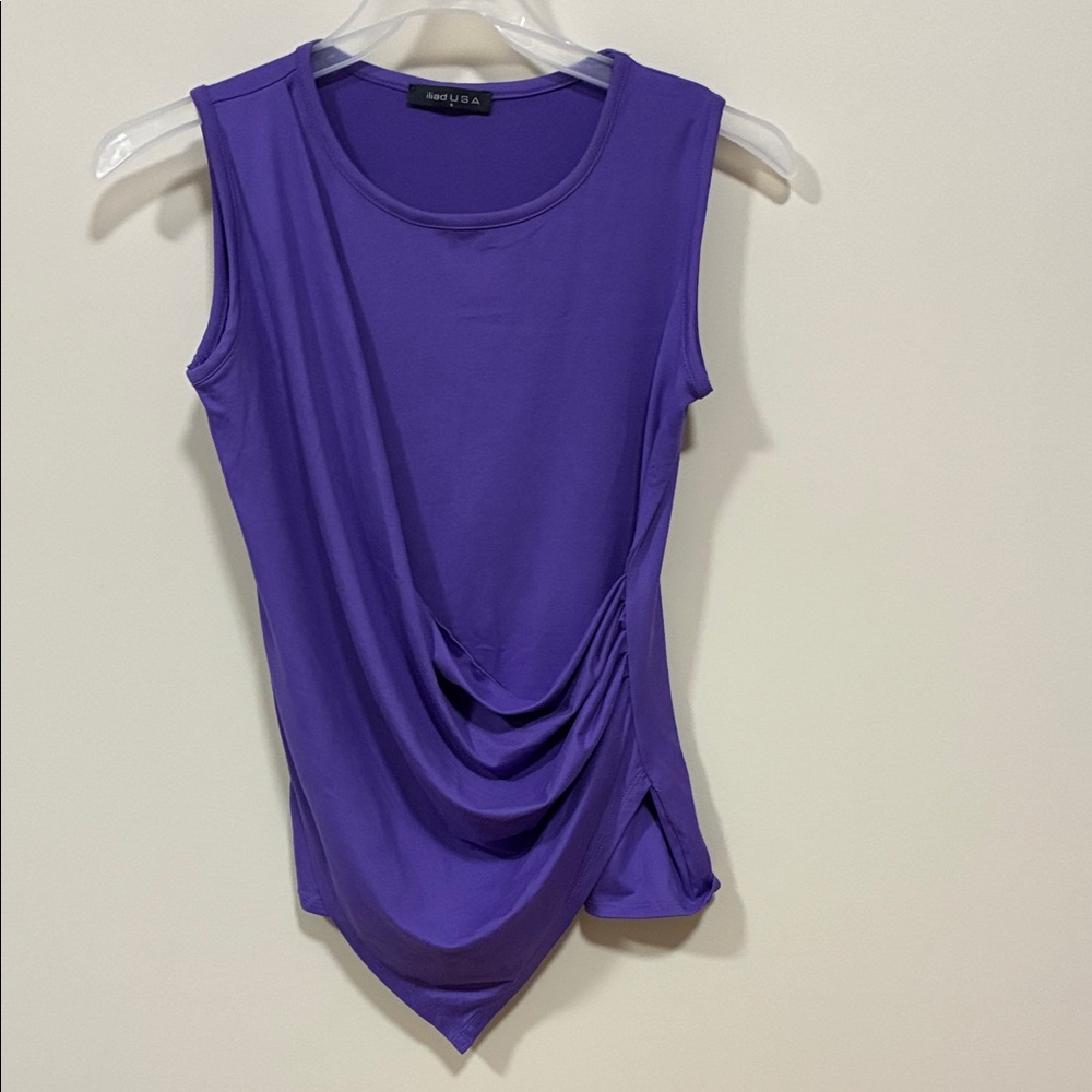 Iliad USA sleeveless top small